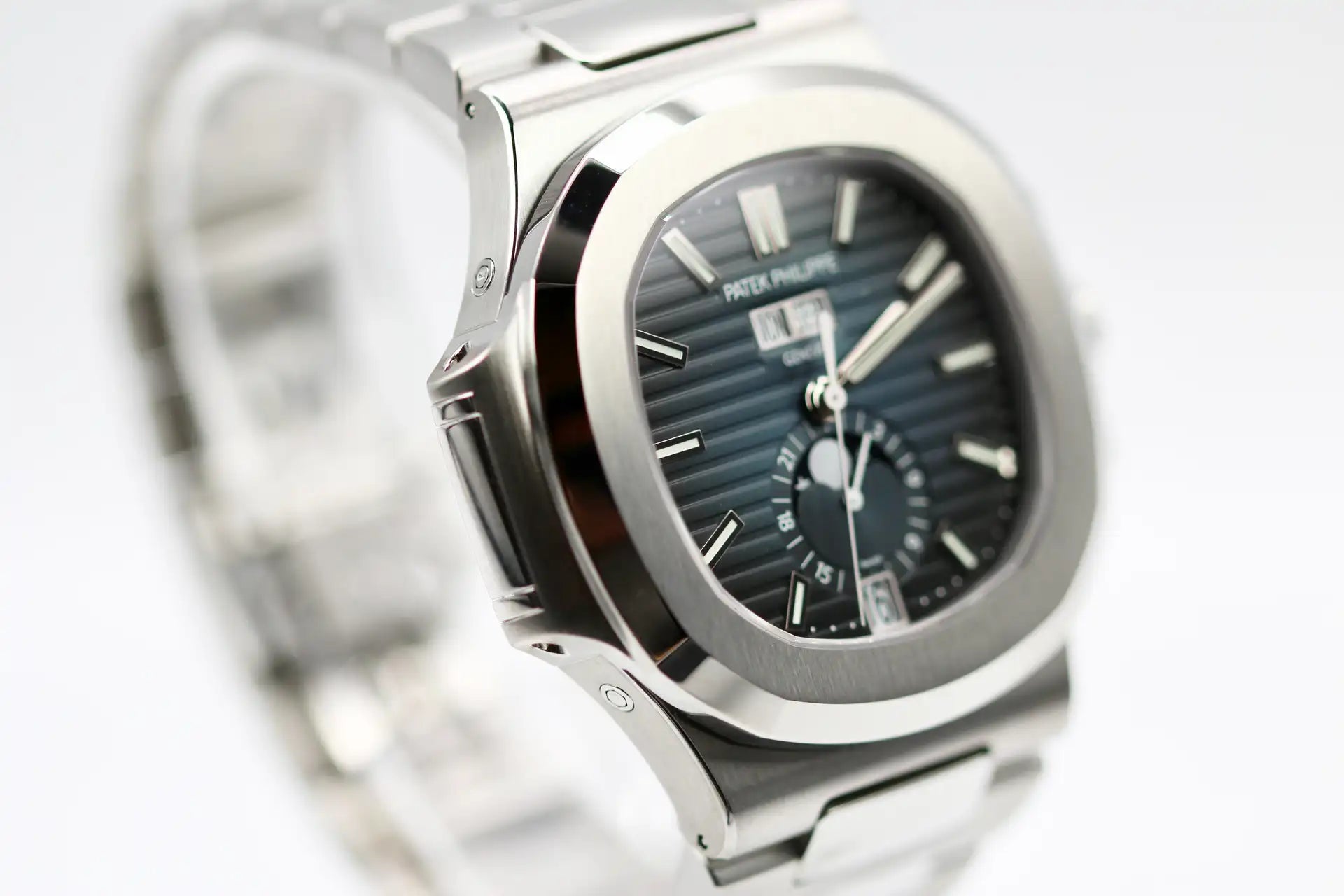 Patek Philippe Nautilus 5726/1A-014
